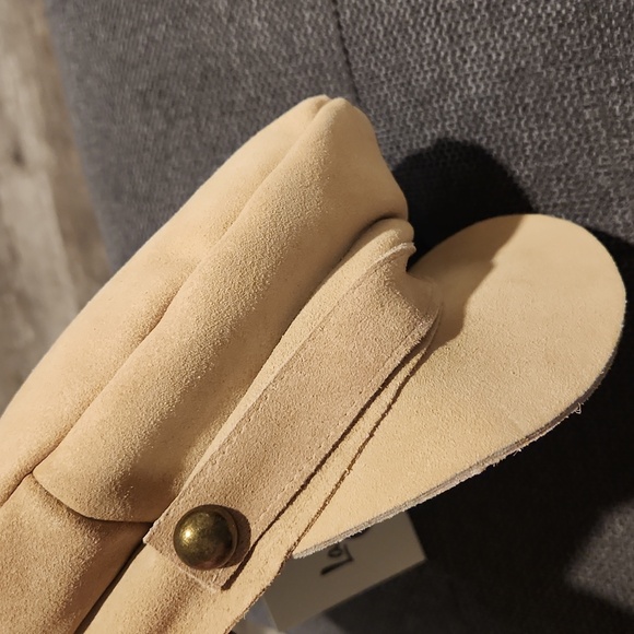 Leather Cap - Picture 5 of 8